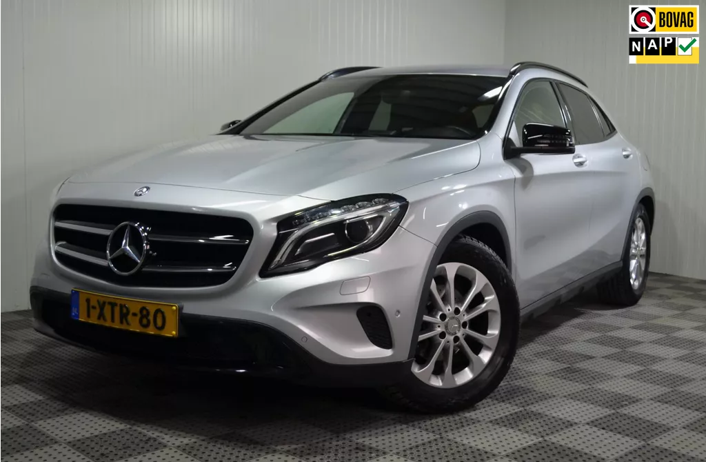 Mercedes-Benz GLA-klasse 200 Ambition / Xenon / Led / Pdc / NL auto