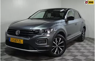 Volkswagen T-Roc 1.5 TSI Sport / Virt.Cock. / Camera / Stoelverw./ Led / Adap.Cruise / Pdc