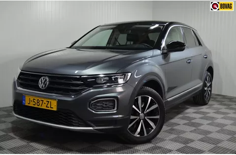 Volkswagen T-Roc 1.5 TSI Sport / Virt.Cock. / Camera / Stoelverw./ Led / Adap.Cruise / Pdc