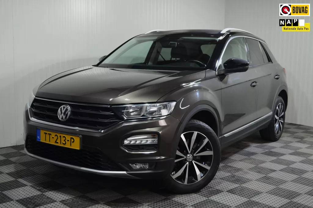 Volkswagen T-Roc 1.0 TSI Style / Virtual Cockpit / Adap. Cruise / Carplay / Trekhaak / NL auto