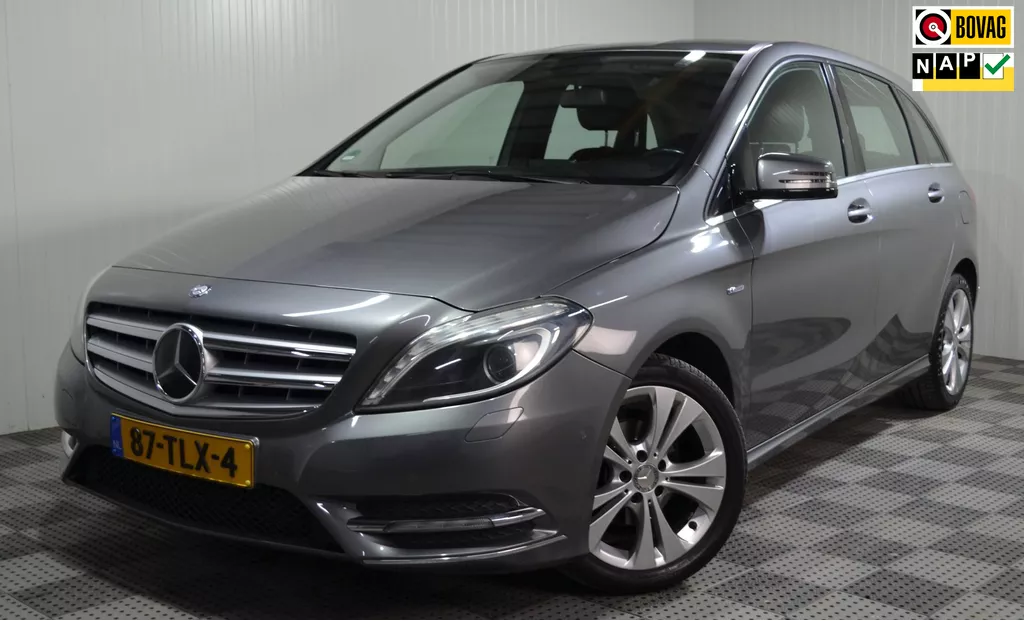 Mercedes-Benz B-klasse 180 Ambition / Automaat / PDC / Nav. / NL auto