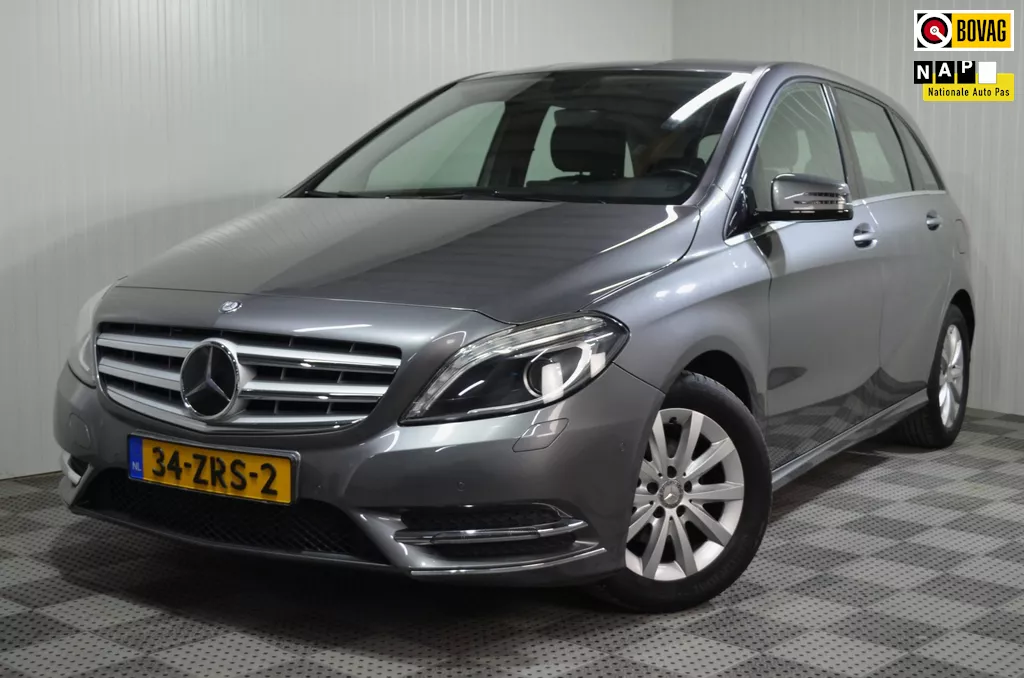 Mercedes-Benz B-klasse 180 Ambition / Trekhaak / Led / PDC / Navi / Cruise / 1 Eigenaar / NL auto