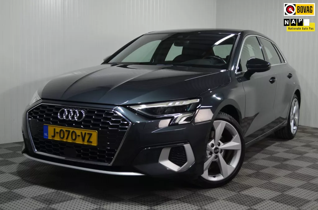 Audi A3 Sportback 35 TFSI Business edition / Carplay / Led / Pdc / Nieuw model / NL auto