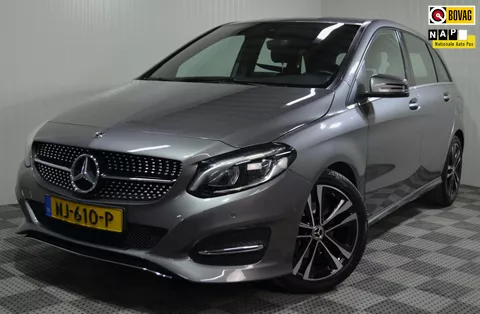 Mercedes-Benz B-klasse 180 Ambition / AMG / Carplay / Camera / Stoelverw. / NL auto
