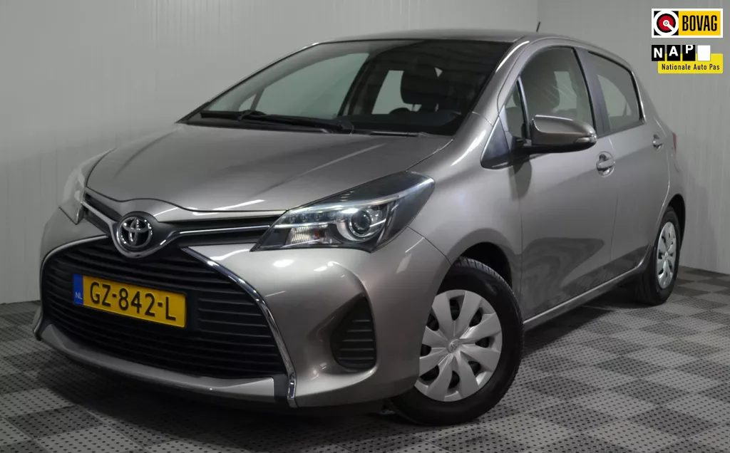 Toyota Yaris 1.0 VVT-i Aspiration / Camera / Navi./ Airco / 1 eigenaar / NL auto