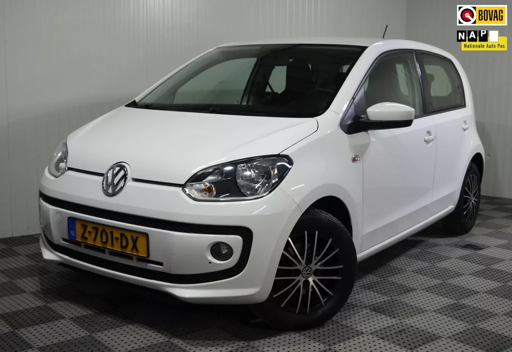 Volkswagen Up! 1.0 high up! BlueMotion / Navi. / Stoelverwarming / LM velgen / Elec. pakket.